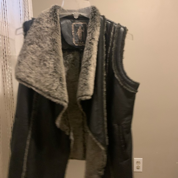 MY TRIBE Leather Vest - Picture 8 of 8